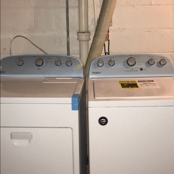 Washer & Dryer - Picture 1 of 5